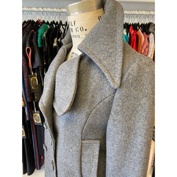 vintage 1970s gray wool double breasted pea coat, mod, med, butterfly collar - Picture 5 of 8